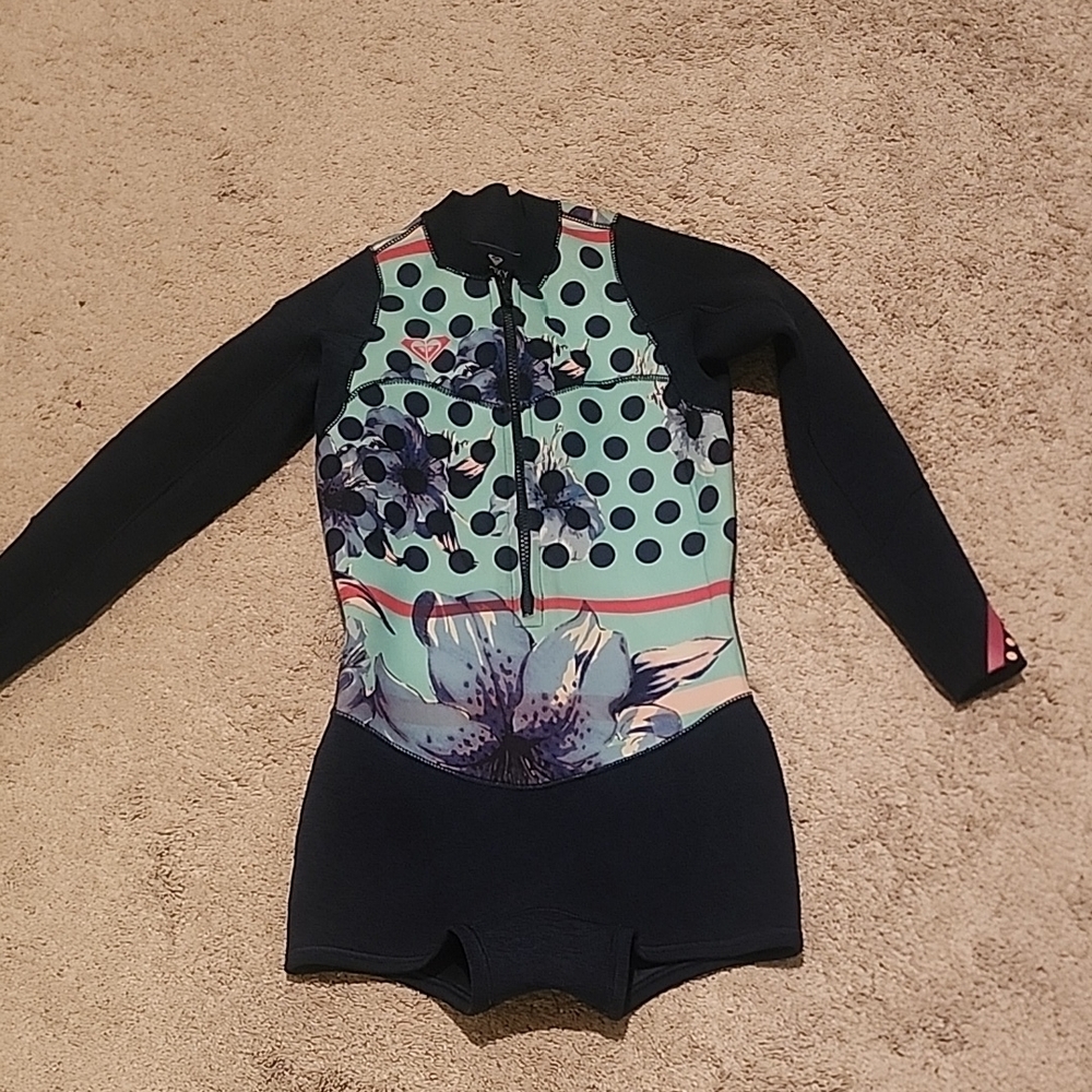 Roxy Quiksilver Long Sleeve Wetsuit Shorts Polka Dots